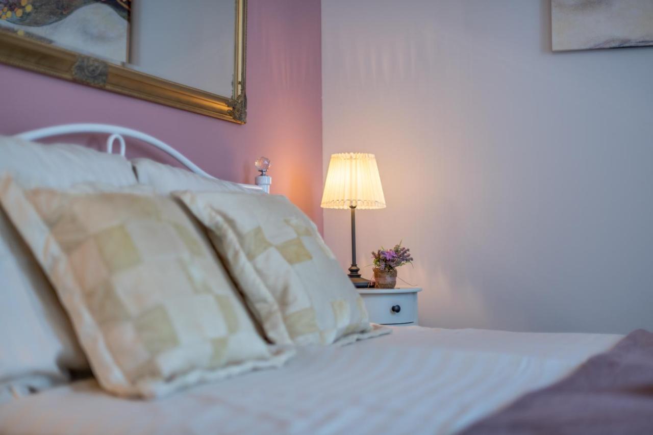 Old City Romantic Studios 4 With Free Private Parking Pula Exterior foto
