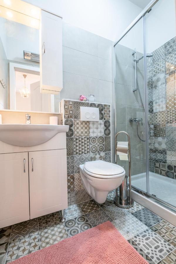 Old City Romantic Studios 4 With Free Private Parking Pula Exterior foto